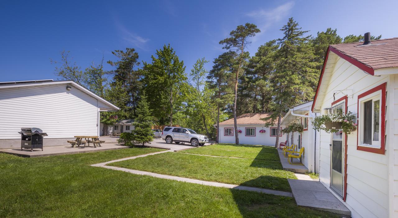 Hollywood Cottages 沃萨加比奇海滩 外观 照片
